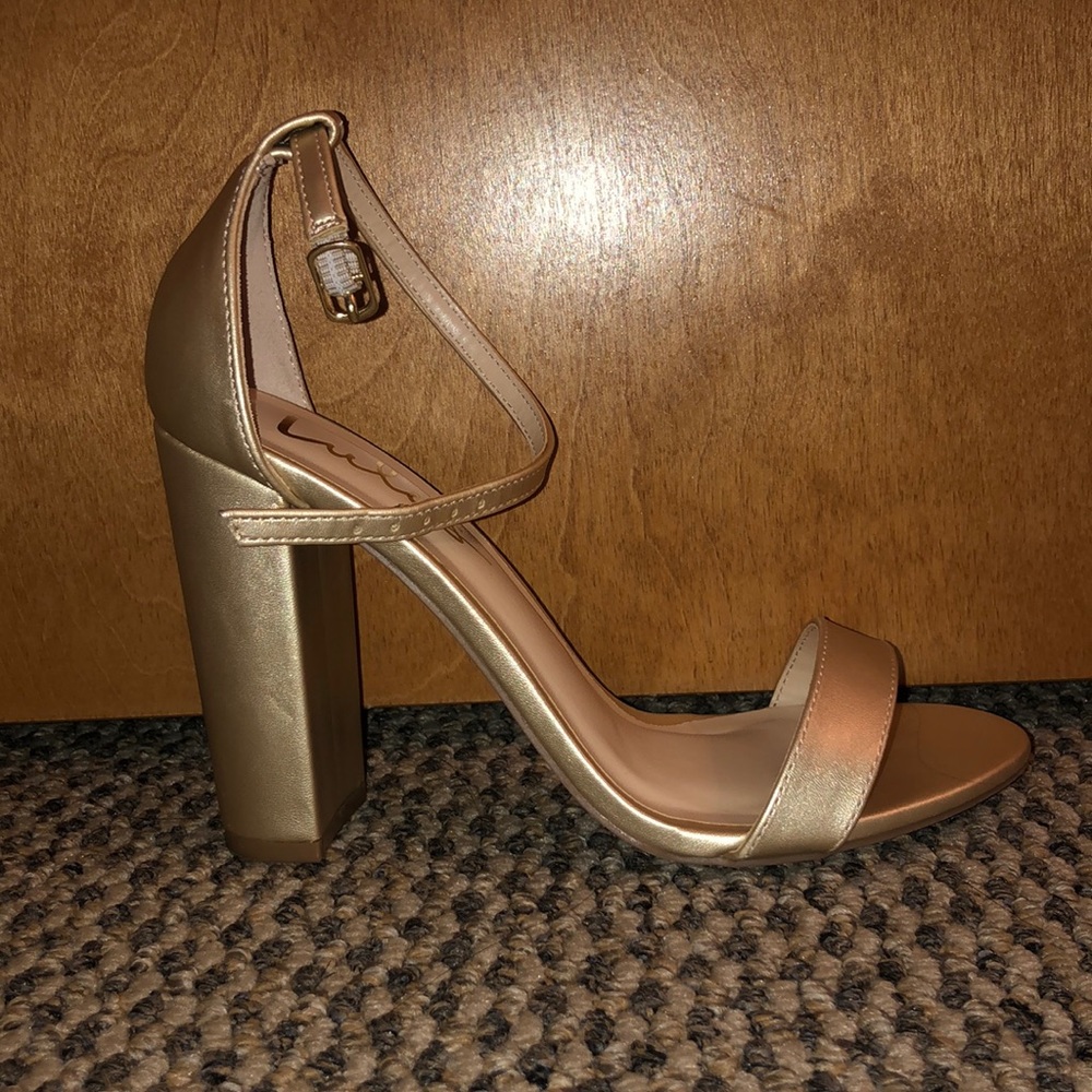 Lulu’s Gold/Champagne Heels
